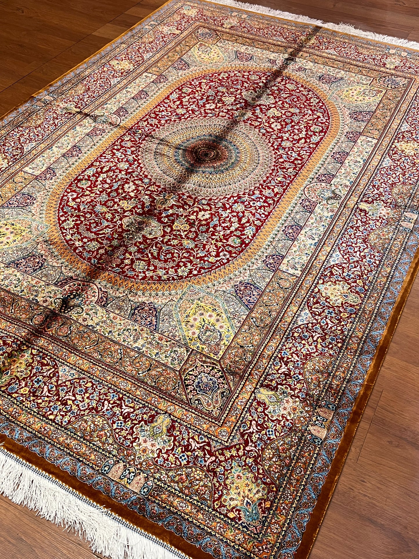 5x8 Rich Red Silk Rug – Grand Floral Medallion Design with Gold & Ivory Details