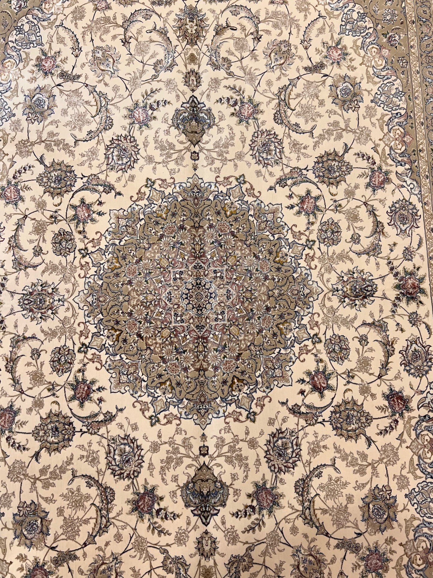 5x8 Ivory & Taupe Silk Rug – Refined Floral Medallion Design with Elegant Neutral Tones