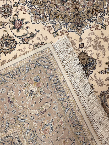 5x8 Ivory & Taupe Silk Rug – Refined Floral Medallion Design with Elegant Neutral Tones