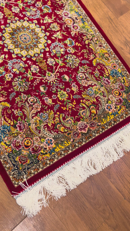 23” × 35” Luxury Turkish Silk Rug – Ruby Red & Gold Floral Medallion, Hereke-Inspired Oriental Accent Rug