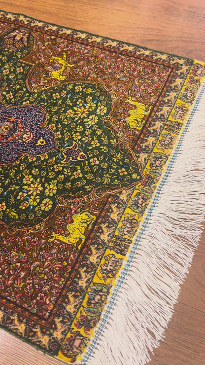 19” x 28” Small Silk Rug – Forest Green & Rust Imperial Medallion Accent Rug