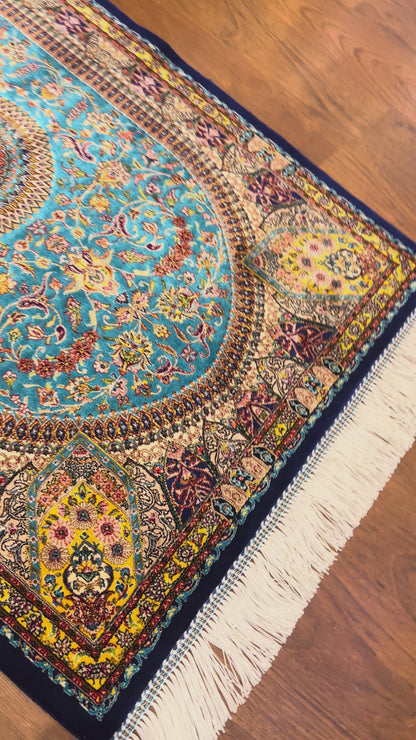 23” × 35” Luxury Turkish Silk Rug – Turquoise Blue & Gold Floral Medallion, Hereke-Inspired Accent Rug