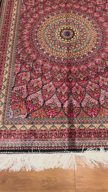 3’×5’ Luxury Pink Silk Rug – Radiant Floral Medallion Design with Intricate Traditional Details